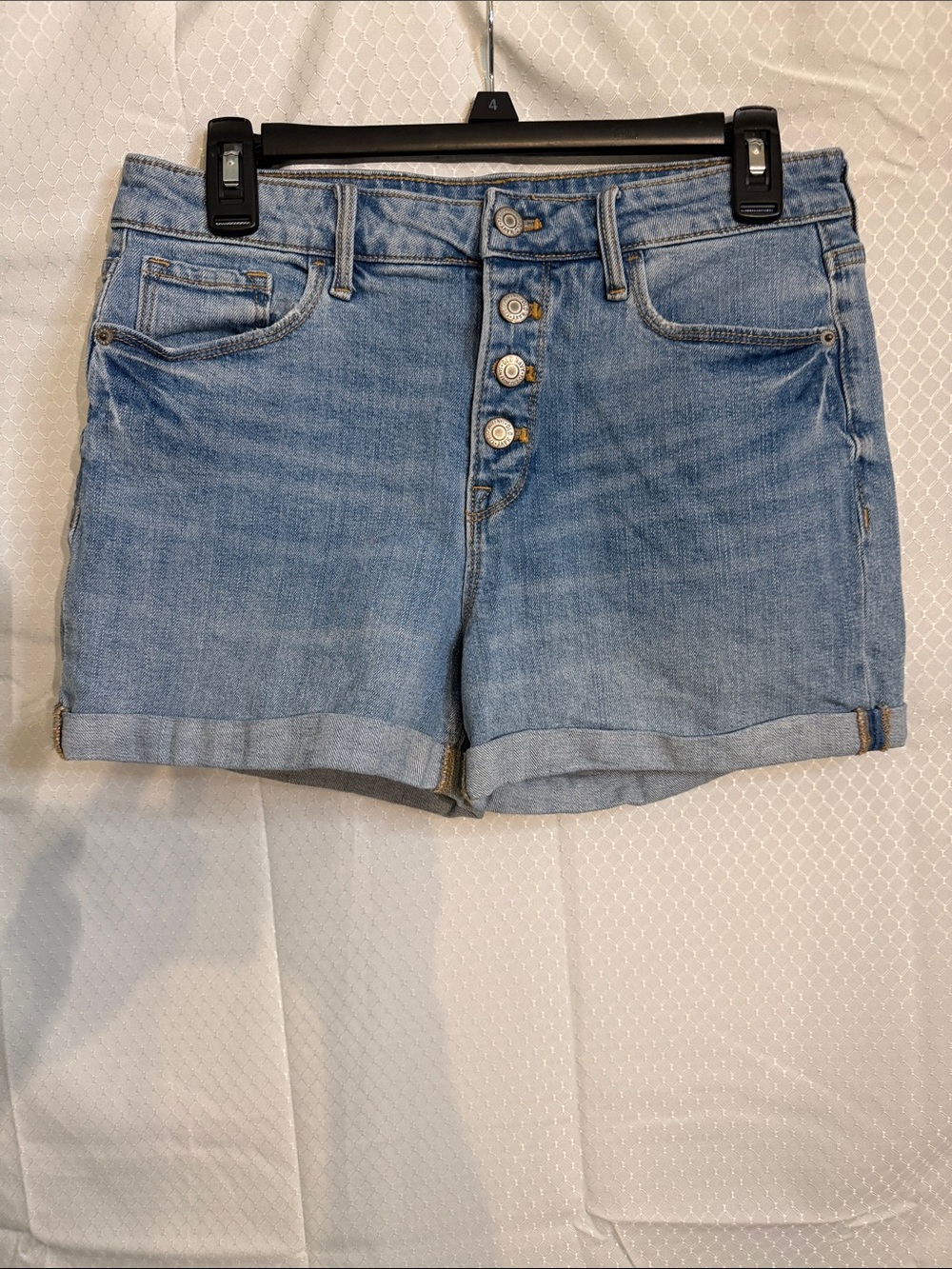 Old Navy light wash button up jean shorts size 8
